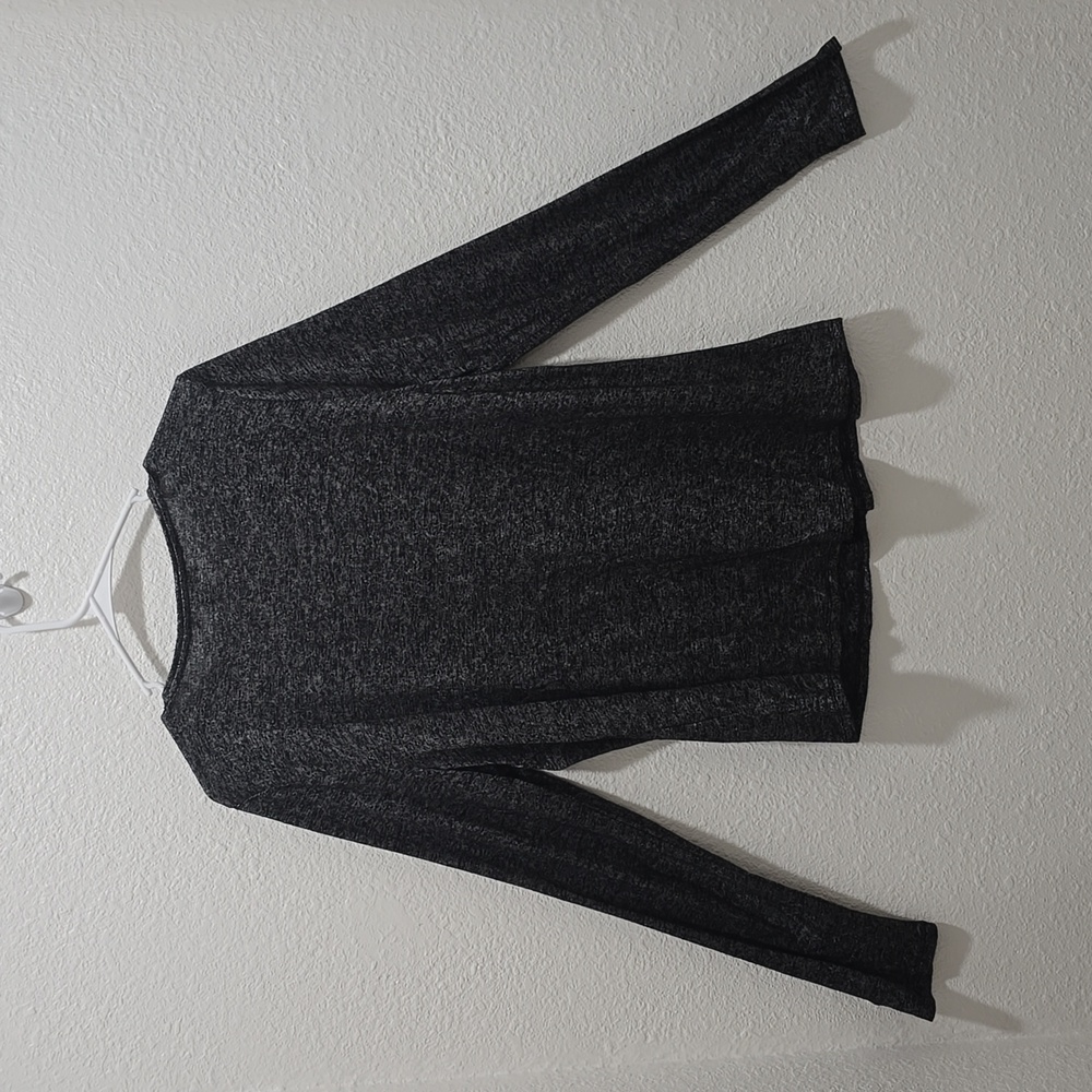 3/$15 White House Black Market - Women's Black Long Sleeve Tee Size XL - Picture 2 of 10